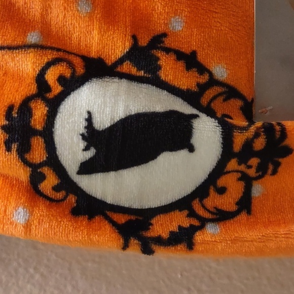 HALLOWEEN Silhouette Decorative Plush Throw - Picture 4 of 5